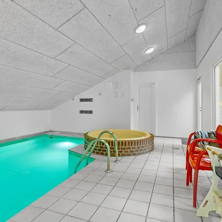 Vakantiehuis Prachtig Huis In Oksbøl Met Sauna Oksbøl