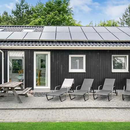 Vakantiehuis Prachtig Huis In Oksbøl Met Sauna *