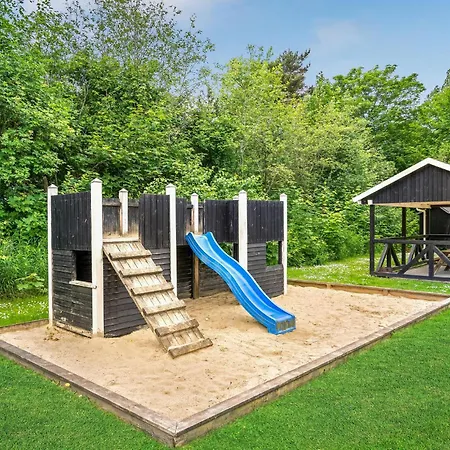 Vakantiehuis Prachtig Huis In Oksbøl Met Sauna *